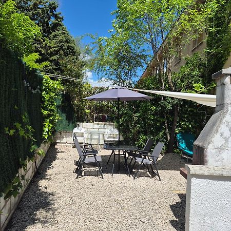 Cool Basement Studio In Hosts House With Private Terrace And Bbq Zizur Mayor Ngoại thất bức ảnh